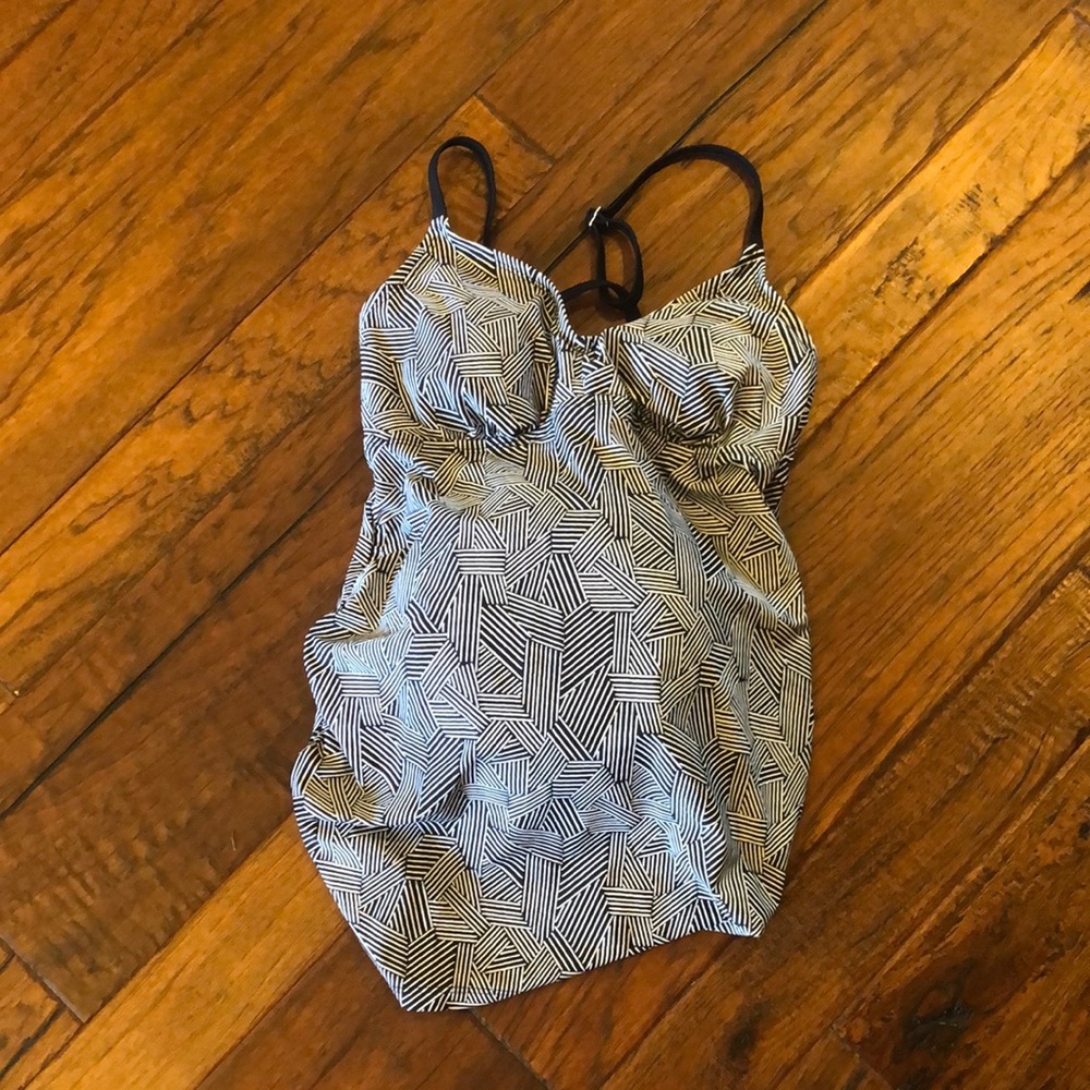 Black and white maternity bathing suit top. NEW!
